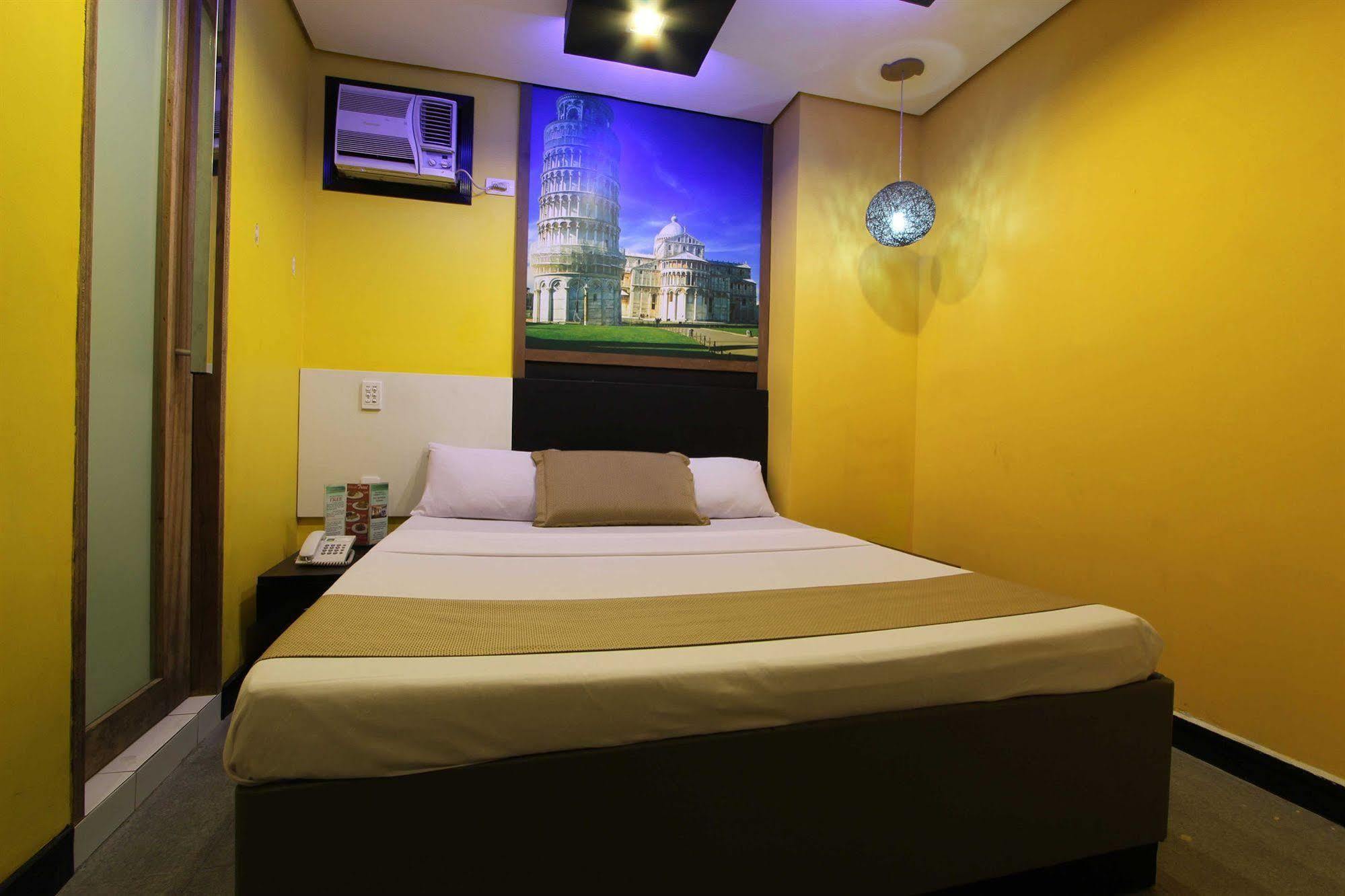 Hotel Dreamworld Araneta Cubao Eksteriør bilde